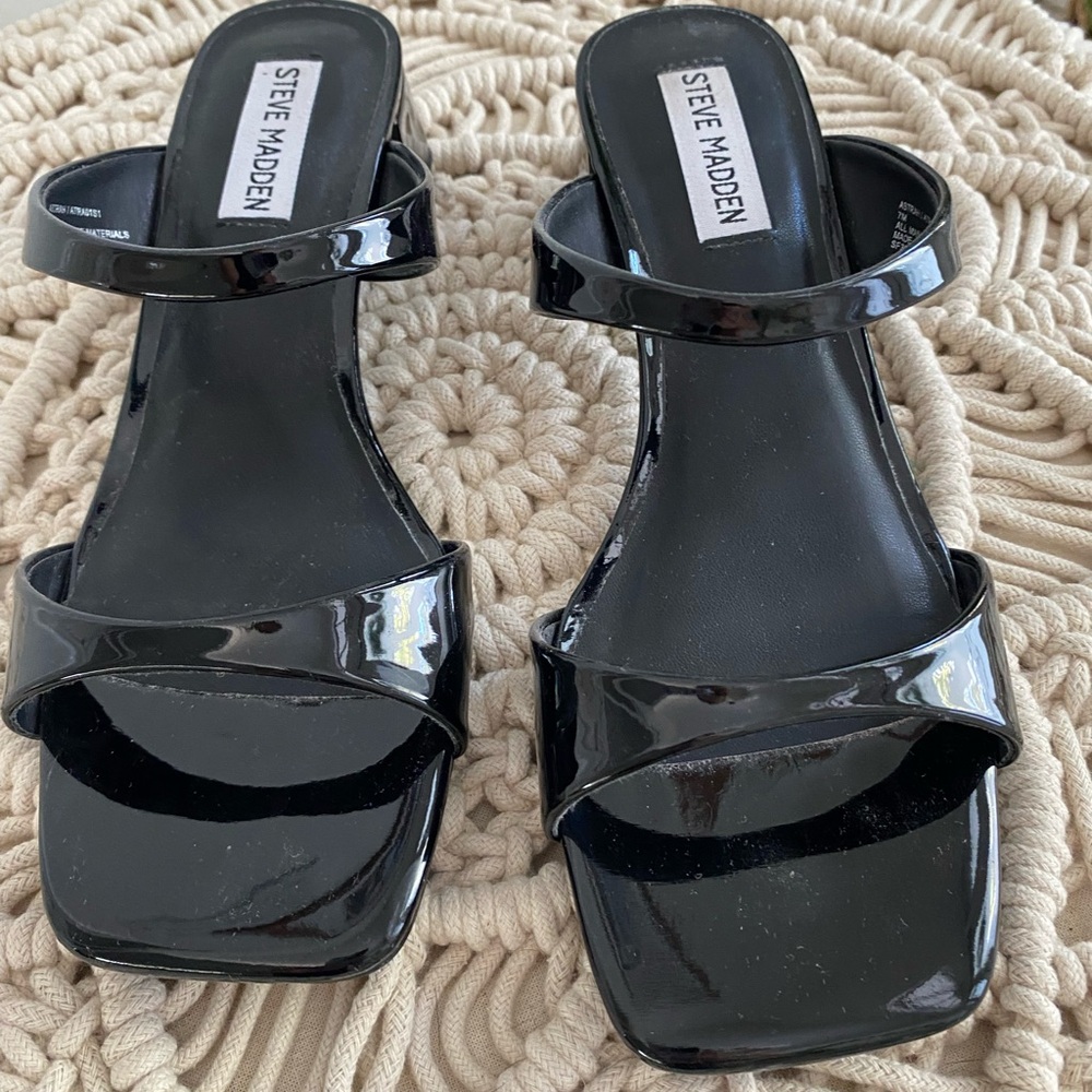 Steve Madden Glossy Black Women's Sandals